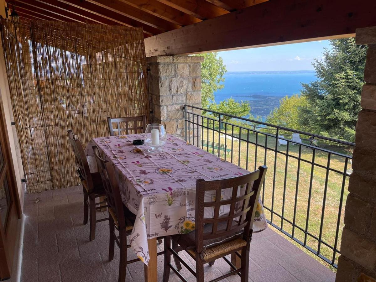 La Fiocchina - Magic Place - Apartments & Studios In Garda Lake - Countryside Farmhouse, Inside The Middle Of The Lake 萨罗 外观 照片