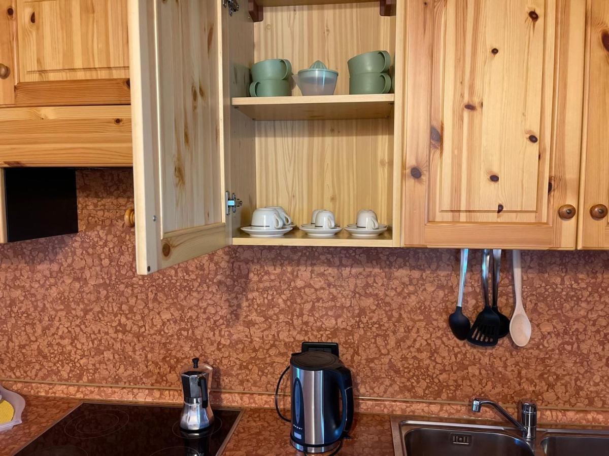 La Fiocchina - Magic Place - Apartments & Studios In Garda Lake - Countryside Farmhouse, Inside The Middle Of The Lake 萨罗 外观 照片