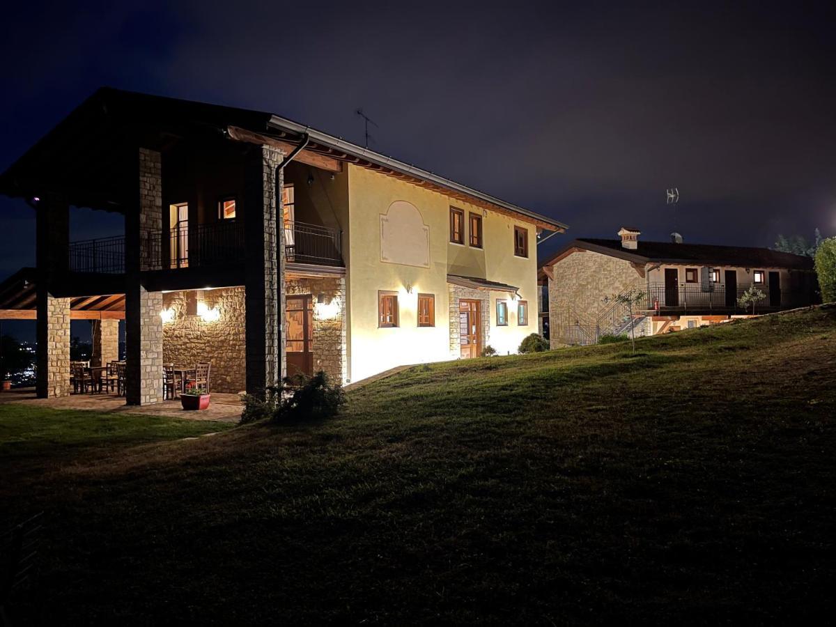 La Fiocchina - Magic Place - Apartments & Studios In Garda Lake - Countryside Farmhouse, Inside The Middle Of The Lake 萨罗 外观 照片